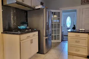 110 Darby St, Bloomfield, CT 06002 - Photo 6