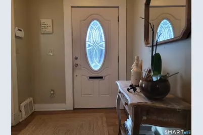 110 Darby Street, Bloomfield, CT 06002 - Photo 2