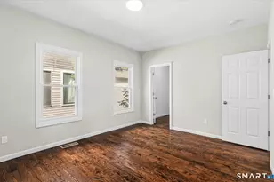 354 Beechmont Ave, Bridgeport, CT 06606 - Photo 12