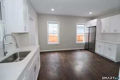 354 Beechmont Avenue #1, Bridgeport, CT 06606 - Photo 10