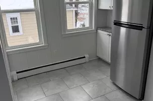 264 Broad St, Meriden, CT 06450 - Photo 6