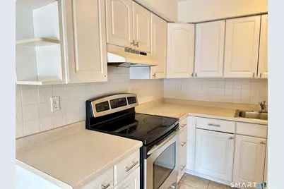 168 Belltown Road #30, Stamford, CT 06905 - Photo 6