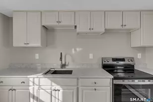 59 Water St, Guilford, CT 06437 - Photo 12