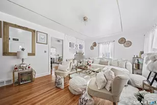 17 Rosedale Ave, Waterbury, CT 06705 - Photo 2