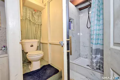 17 Rosedale Avenue, Waterbury, CT 06705 - Photo 28