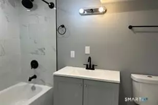 22 Hawthorne St, Norwich, CT 06360 - Photo 2