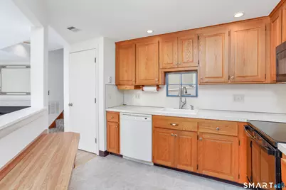 743 West Main Street #APT H, Cheshire, CT 06410 - Photo 6