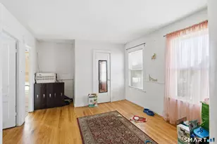 499 Liberty St, Meriden, CT 06450 - Photo 24