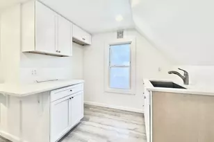 44 Highview Ave, Stamford, CT 06907 - Photo 2