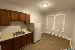 134 Hill St, Waterbury, CT 06710 - Photo 4