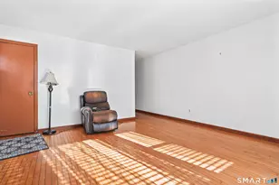 151 Downes St, Waterbury, CT 06704 - Photo 4