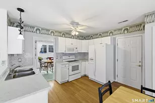 12 Beechwood Dr, Waterford, CT 06385 - Photo 10