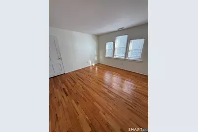 151 Quaker Lane South #3rd Floor, West Hartford, CT 06119 - Photo 4