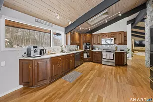 305 Westledge Dr, Torrington, CT 06790 - Photo 12