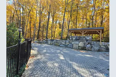 305 Westledge Drive, Torrington, CT 06790 - Photo 4