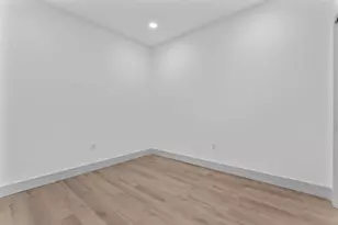 111 Bank St, Waterbury, CT 06702 - Photo 10