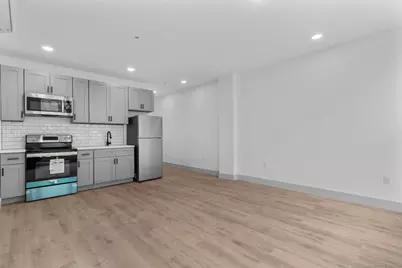 111 Bank Street #2B, Waterbury, CT 06702 - Photo 2