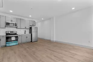 111 Bank St, Waterbury, CT 06702 - Photo 2