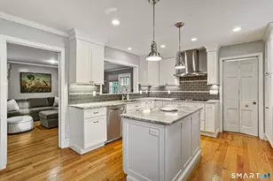 184 Rosemere Ave, Fairfield, CT 06825 - Photo 4