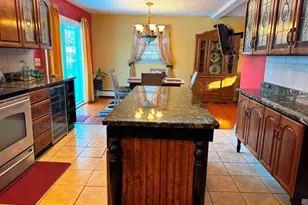 21 Blue Trail Dr, Waterbury, CT 06705 - Photo 8