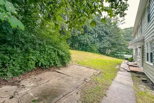 85 Cold Spring Cir, Naugatuck, CT 06770 - Photo 12