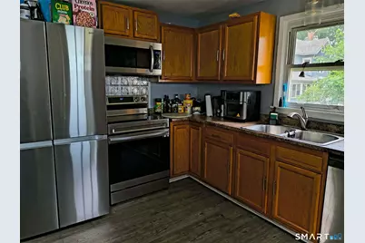 110 Middle Street, Waterbury, CT 06706 - Photo 20