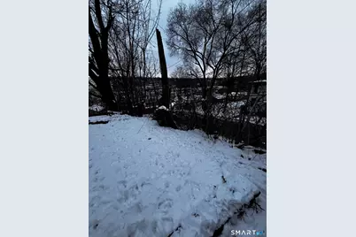 110 Middle Street, Waterbury, CT 06706 - Photo 8