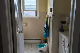 110 Middle St, Waterbury, CT 06706 - Photo 14