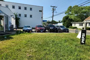 458 Ocean Ave, New London, CT 06320 - Photo 4