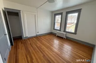 14 Guilfoile St, Waterbury, CT 06708 - Photo 8