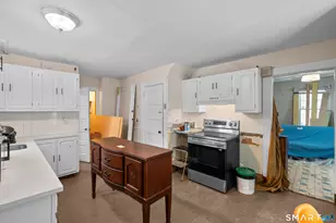 32 Lincoln Ave, Norwalk, CT 06854 - Photo 4