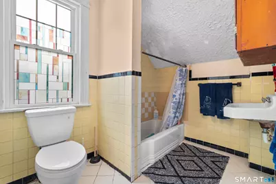 32 Lincoln Avenue, Norwalk, CT 06854 - Photo 12