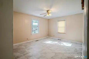 31 Farmwood Rd, Waterbury, CT 06704 - Photo 8