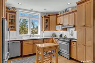 178 W Main St, Clinton, CT 06413 - Photo 14