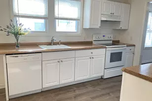 29 Sterling Pl, Stamford, CT 06907 - Photo 8