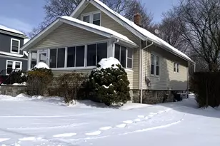 29 Sterling Pl, Stamford, CT 06907 - Photo 2