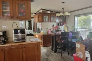 944 Long Cove Rd, Ledyard, CT 06335 - Photo 2