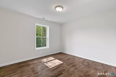 410 Alba Avenue, Bridgeport, CT 06606 - Photo 34