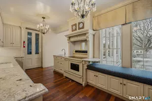 9 Lyme St, Old Lyme, CT 06371 - Photo 8