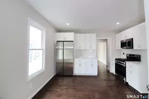 356 Beechmont Ave, Bridgeport, CT 06606 - Photo 18