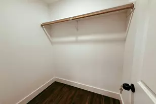 260 Robin St, Bridgeport, CT 06606 - Photo 10