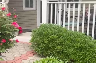 162 Thistle Pond Dr, Bloomfield, CT 06002 - Photo 20