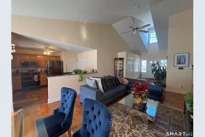 162 Thistle Pond Drive #162, Bloomfield, CT 06002 - Photo 6