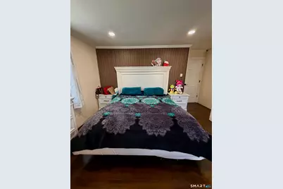 22 Irving Place, Danbury, CT 06810 - Photo 8