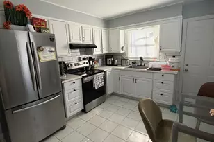 22 Irving Pl, Danbury, CT 06810 - Photo 14