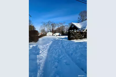 15 Warren Street, New London, CT 06320 - Photo 2