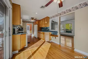 1040 E Lake Rd, Montville, CT 06370 - Photo 10