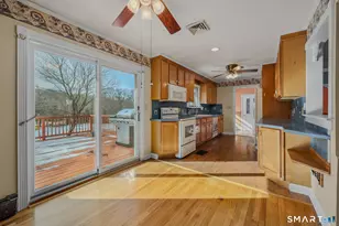 1040 E Lake Rd, Montville, CT 06370 - Photo 8