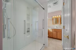 1040 E Lake Rd, Montville, CT 06370 - Photo 16