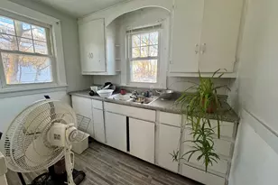 130 Norwood Ave, New London, CT 06320 - Photo 6